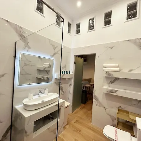 Pedro Navarino 2 Laganas