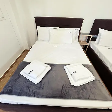 Pedro Navarino 2 Apartamento Laganas