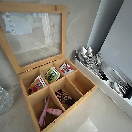 Pedro Navarino 2 * لاغاناس