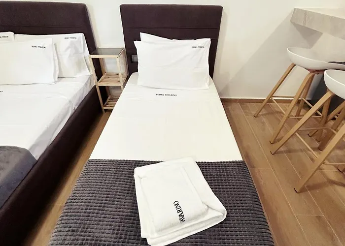 Pedro Navarino 2 * Laganas