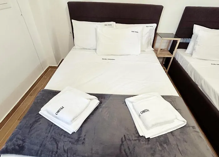 Pedro Navarino 2 Apartamento Laganas